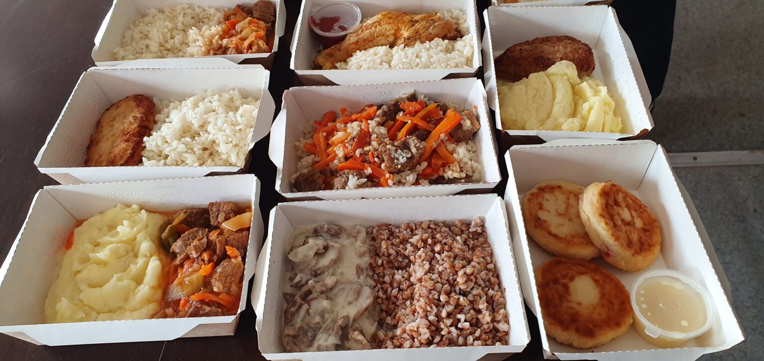 Кинокейтеринг с полевыми кухнями: как накормить съёмочную группу в любых условиях 1 Кинокейтеринг с полевыми кухнями: как накормить съёмочную группу в любых условиях