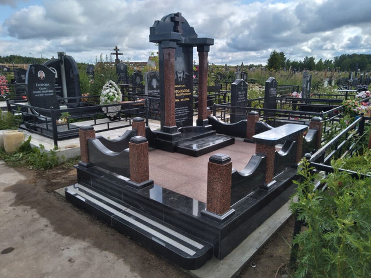 памятник